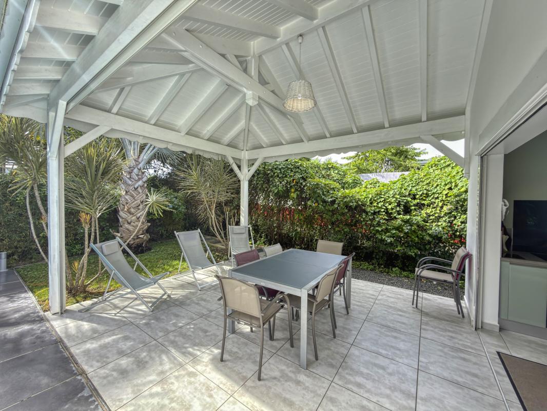 8.Location Villa piscine Saint François Guadeloupe_Terrasse et Piscine